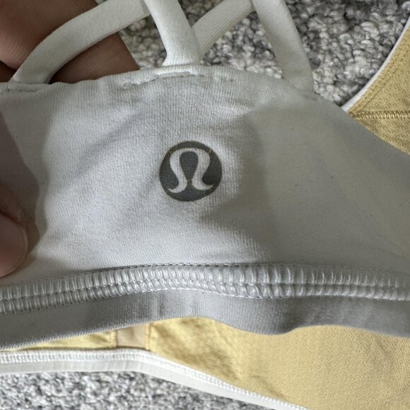 Lululemon Sports Bra Womens 8 White Strappy Crossback Yoga Athletic LW2543S - Picture 5 of 6